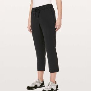 Lululemon Pants On The Fly Crop Black Women’s size 6